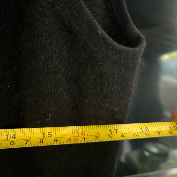 Bloomingdale’s Cashmere Sleeveless Top With Pearls and Rhinestones - Picture 6 of 7